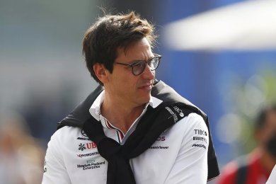 Wolff: "Red Bull ve Ferrari'nin geç... 