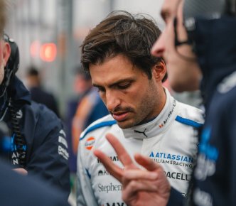 Sainz: “Williams’ın başarısını puanlar değil, gelişim belirleyecek” 