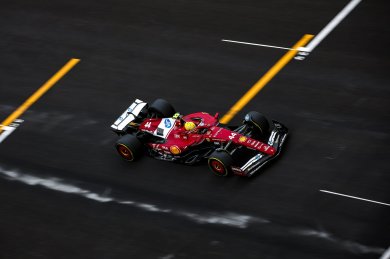 Hamilton, Çin’deki kötü performansı... 